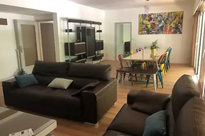 Image de 220 M2 Apartment With Sauna \/ Center Luchon
