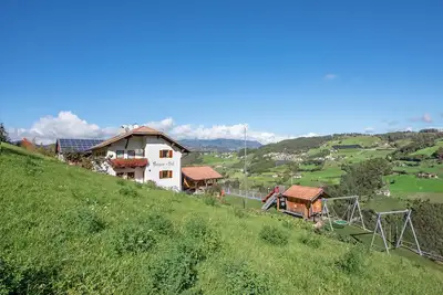 Image de Appartement de vacances \"Rosengarten - Heigler Hof\" avec vue sur la montagne, Wi-Fi, balcon, sauna & terrasse