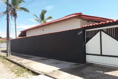 Image de Spacious and ventilated Itanhaém house