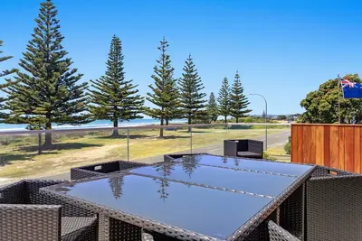 Image de Ohope Beachside Retreat - Ohope Holiday Home