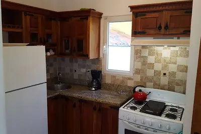 Image de 1bd top-floor apt in beachfront residence, with pool/parking/Internet/cable Tv