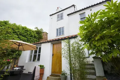 Image de Sunshine Cottage, pet friendly, country holiday cottage in Whitby