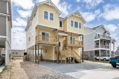 Image de Pet Friendly Nags Head Home with All the Bells and Whistles!