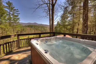 Image de The Lodge and Cabins at Harpers Creek. Close to great hiking trails- Sleeps  24