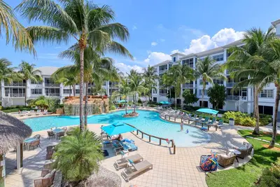 Image de Pool and Spaside Retreat!