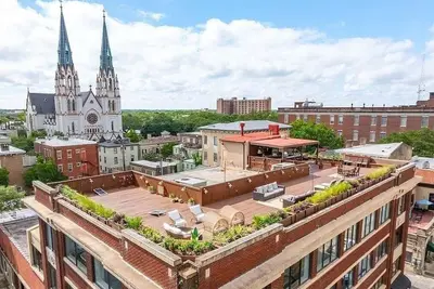 Image de Penthouse Downtown with Private Rooftop Deck