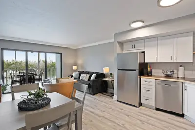 Image de Chic Marina View Residence at South Seas with Bikes