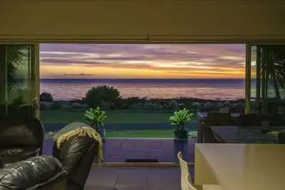 Image de Whitehaven ~ Absolute Beachfront!