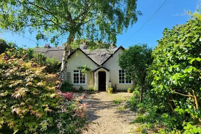 Image de 'Horseshoe Lodge', Character Lodge in Highcliffe on Sea