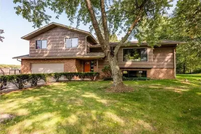 Image de Bluffview on the River with a hot tub, sauna, pool table, and more!
