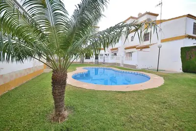 Image de Pleasant townhouse with swimming pool, hydro-massage showers