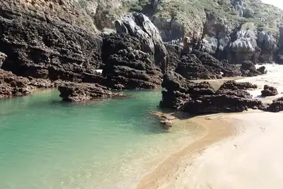 Image de Appartement avec jardin sur la plage de Sonabia. Vue mer et montagne