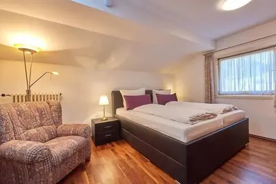 Image de Comfortable three-room vacation apartment with kitchen and south-facing balcony