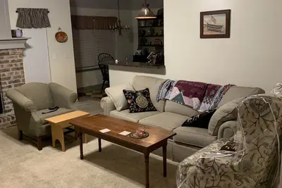 Image de Cozy pet friendly house near Tjnker Air Force Base