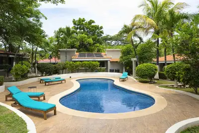Image de Delightful Ground-Floor Studio w/ Free WiFi, Step-Free Access, & a Shared Pool
