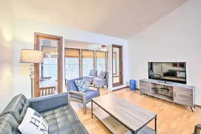 Image de Family-Friendly Hot Springs Village Unit w/ Deck!