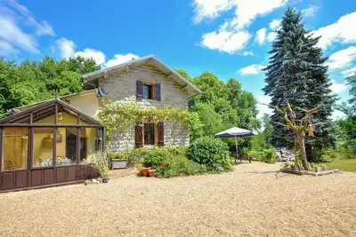 Image de Ancienne Maison de Garde Barrière 100% au calme sans vis-à-vis