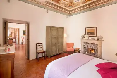 Image de Period Apartment in 1700s Palace, The Knight's House