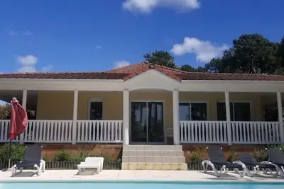 Villa 3 chambres piscine privée  sur le golf