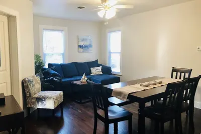 Image de North Wind-walk to the beach & more!