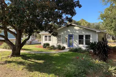 Image de Seaside Serenity, Steps to Beach, Pet Friendly