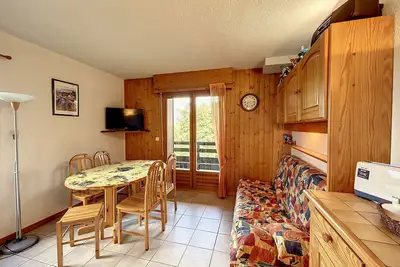 Image de Appartement 2 pièces + coin montagne proche pistes de ski avec parking