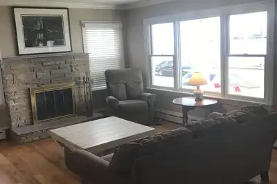 Image de Lake Front, Ocean View Home