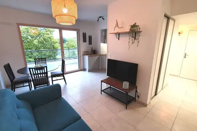 Image de T2, dans une immeuble neuf, avec terrasse et garage, vue sur Parc Blandan