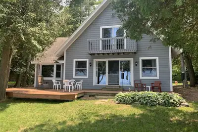 Image de Waterfront vacation home on Garrett Bay with private dock (summer season)