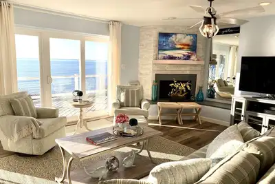 Image de Glamorous Beach Front Stunner - Summer 2026 Opening Soon - Amazing Sunsets
