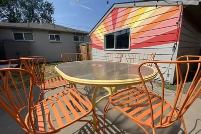 Image de Entire House Private Backyard - Pet Friendly