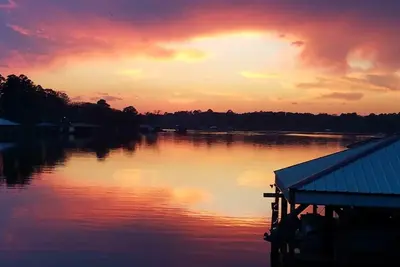 Image de Enchanting Home-Away-From-Home \nGreat memories start here!