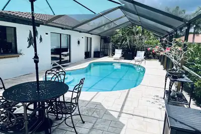 Image de Pet Friendly Beach House. Very safe and quiet neighborhood
