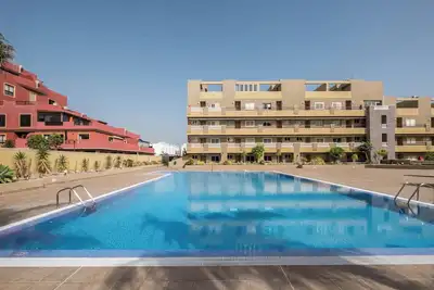 Image de Appartement de vacances \"Apartamento en el Medano\" près de la plage avec Wi-Fi et piscine partagée.