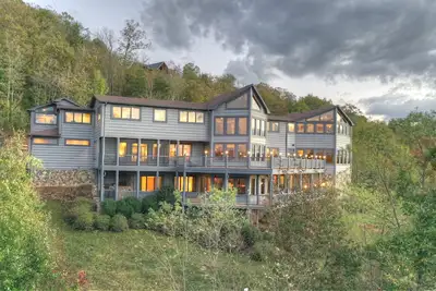 Image de Blue Ridge Luxury Lodge | 9br | Stunning Views | Ideal for Retreats & Getaways