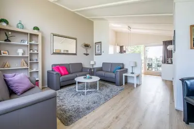 Image de Maison de vacances א Kamperland avec terrasse