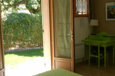 Image de chambre d'hotes avec salle d'eau, wc et terrasse