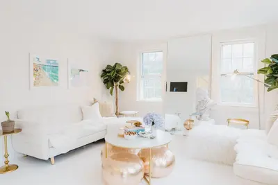 Image de Beach chic, in town, just renovated