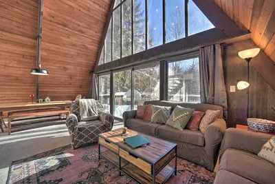 Image de Cozy A-Frame Cabin w/ Pool Table: 8 Mi to Mt Snow!