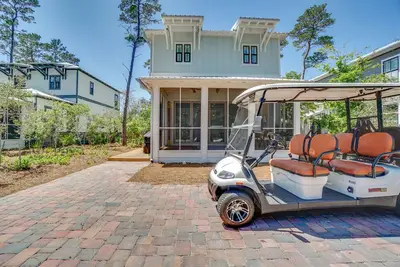 Image de 30a Beach House - Sleeps 18, Pool, Beach Access, Free Golf Daily, Pet Friendly!