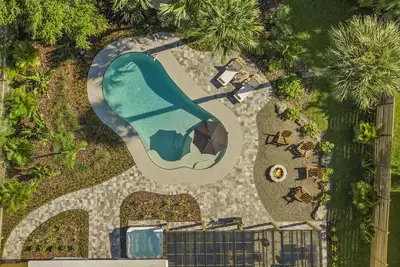 Image de Coastal Scandinavian Retreat - Cocoa Beach, Florida