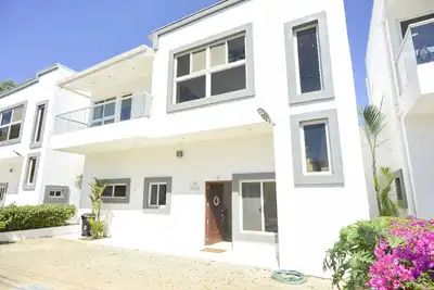 Image de 3Bedroom Beach Villa, Pool, Terrace, A\/C, 12Guests!