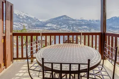 Image de Les Fauvettes - appartement vue imprenable sur montagne