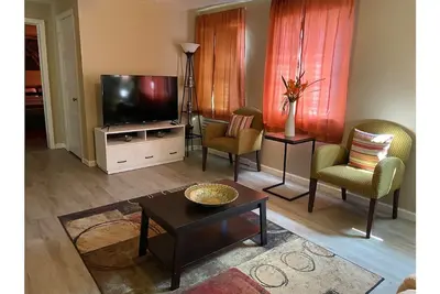 Image de Historic Cozy Apartment near Hospital & Vsu -Sf