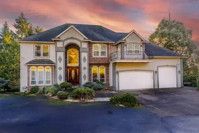 Image de Huge Luxury Home with huge Deck near Powell Butte Park