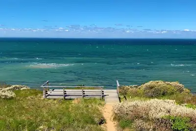 Image de Cottage #11 - Spectacular views of Cape Cod Bay on a private association beach!