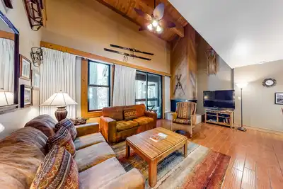 Image de Secluded Getaway w/ Free WiFi plus a Rec Center w/ a Pool & Hot Tub