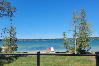 Image de 6 Br / 4 Bath 100ft on Big Platte Lake-Sleeping Bear Dunes-Crystal Mountain Ski