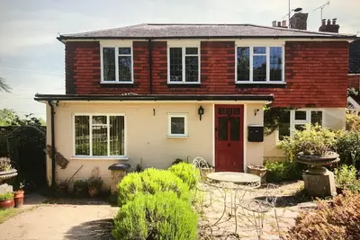 Image de Delightful New Forest Cottage in Idyllic Village