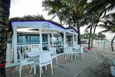 Image de Single room in beachfront residence with pool/cable Tv/WiFi/parking, near all